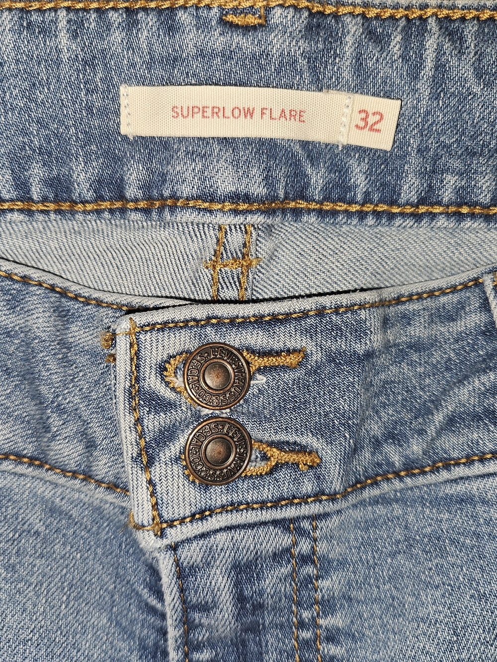 Levi's Light Blue Wide-Leg Superlow Women's Jeans - Picture 7 of 9
